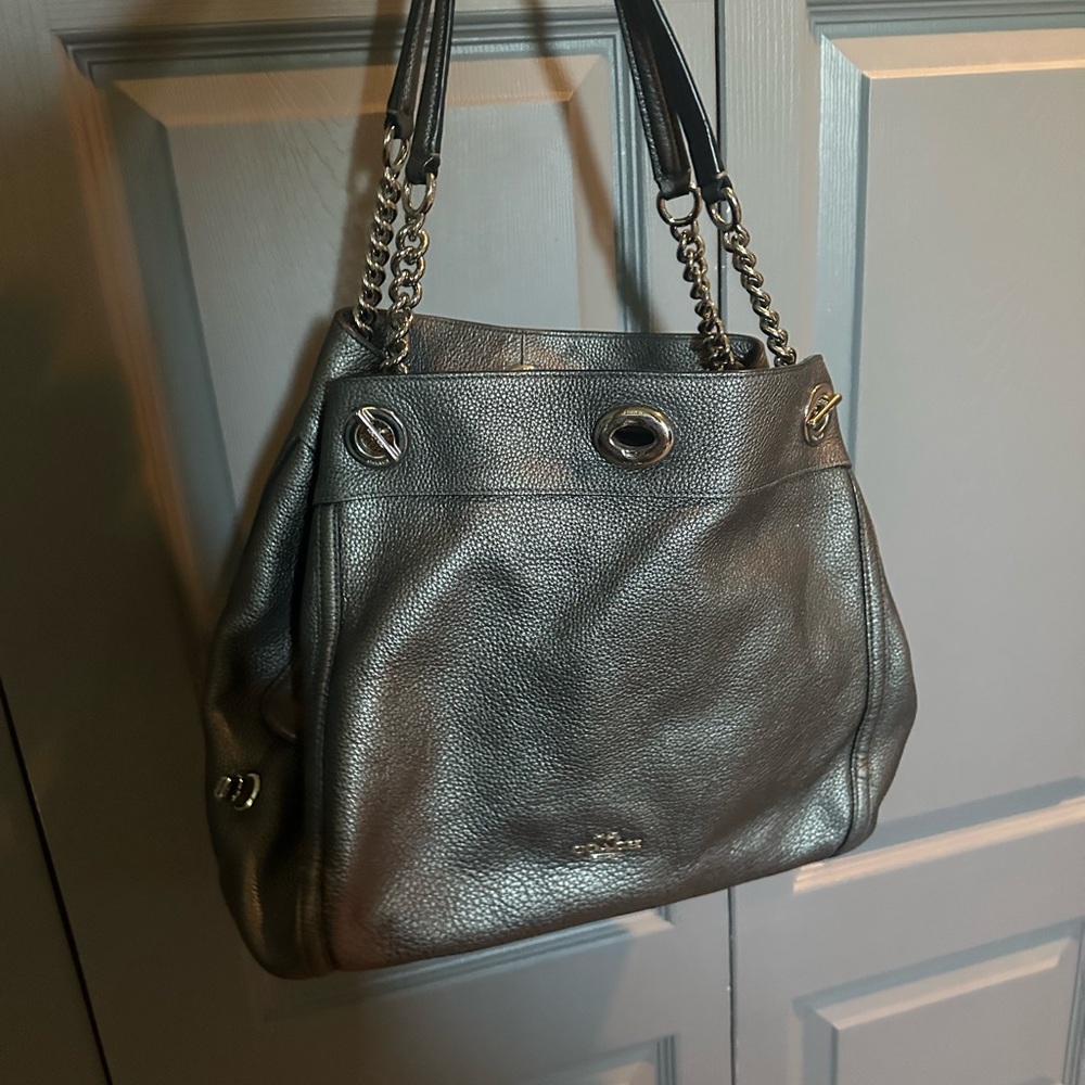 Coach Silver Shoulder Bag with Classic Design